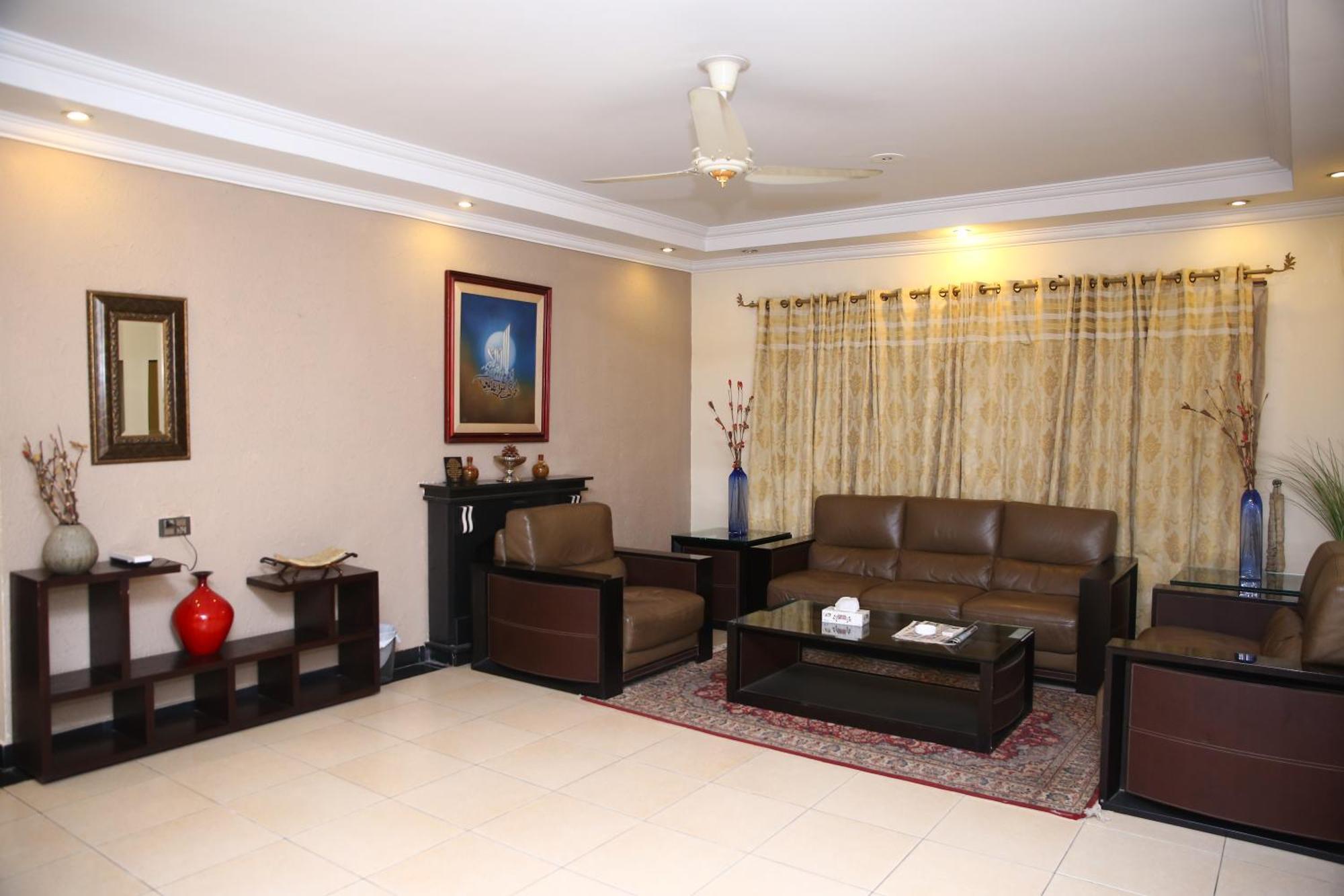 Safari Club 3 Bahria Town Hotel Rawalpindi Exterior photo