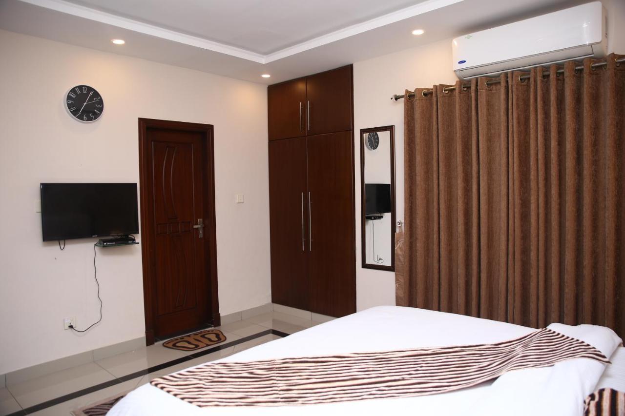 Safari Club 3 Bahria Town Hotel Rawalpindi Exterior photo