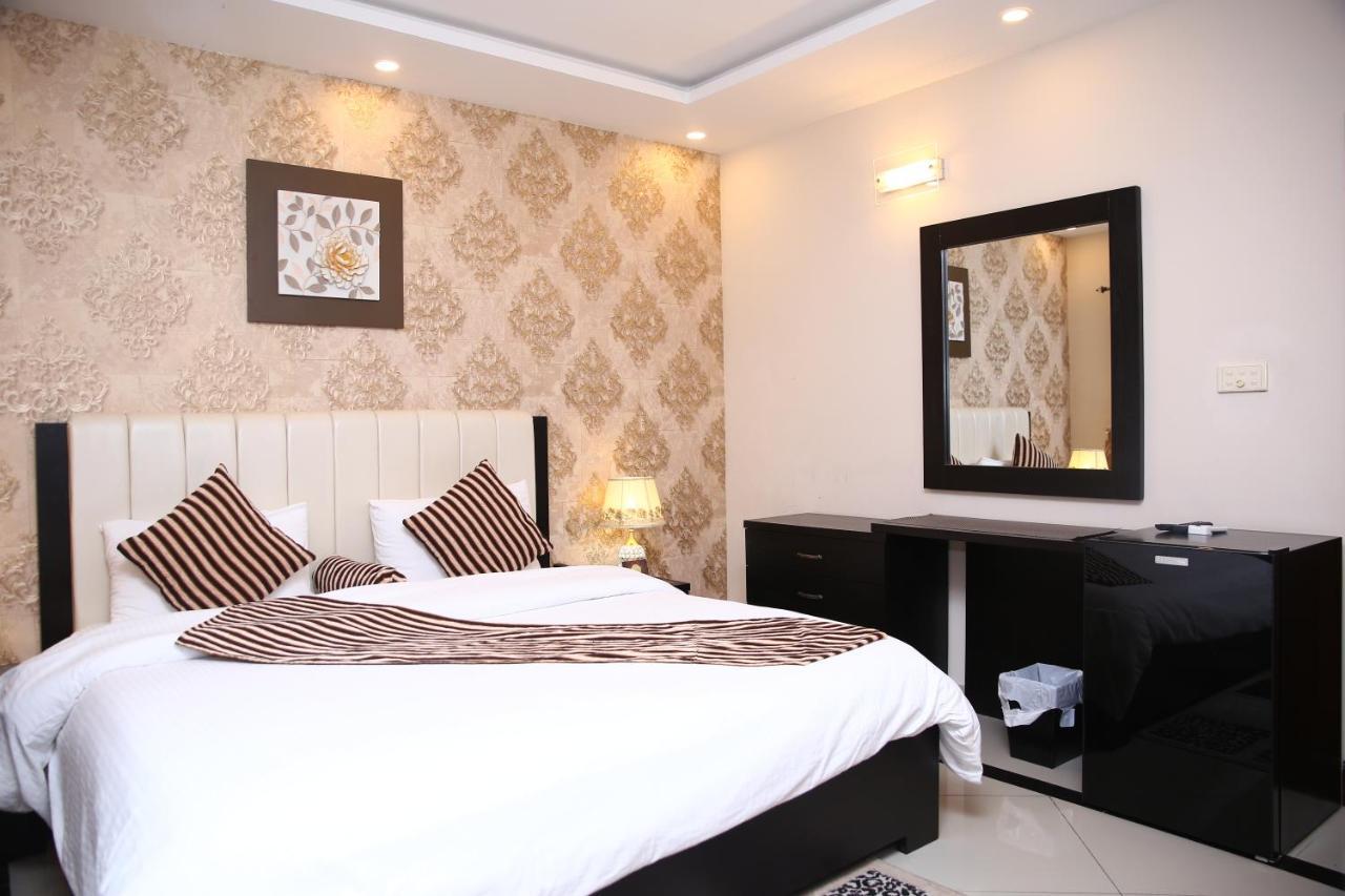 Safari Club 3 Bahria Town Hotel Rawalpindi Exterior photo