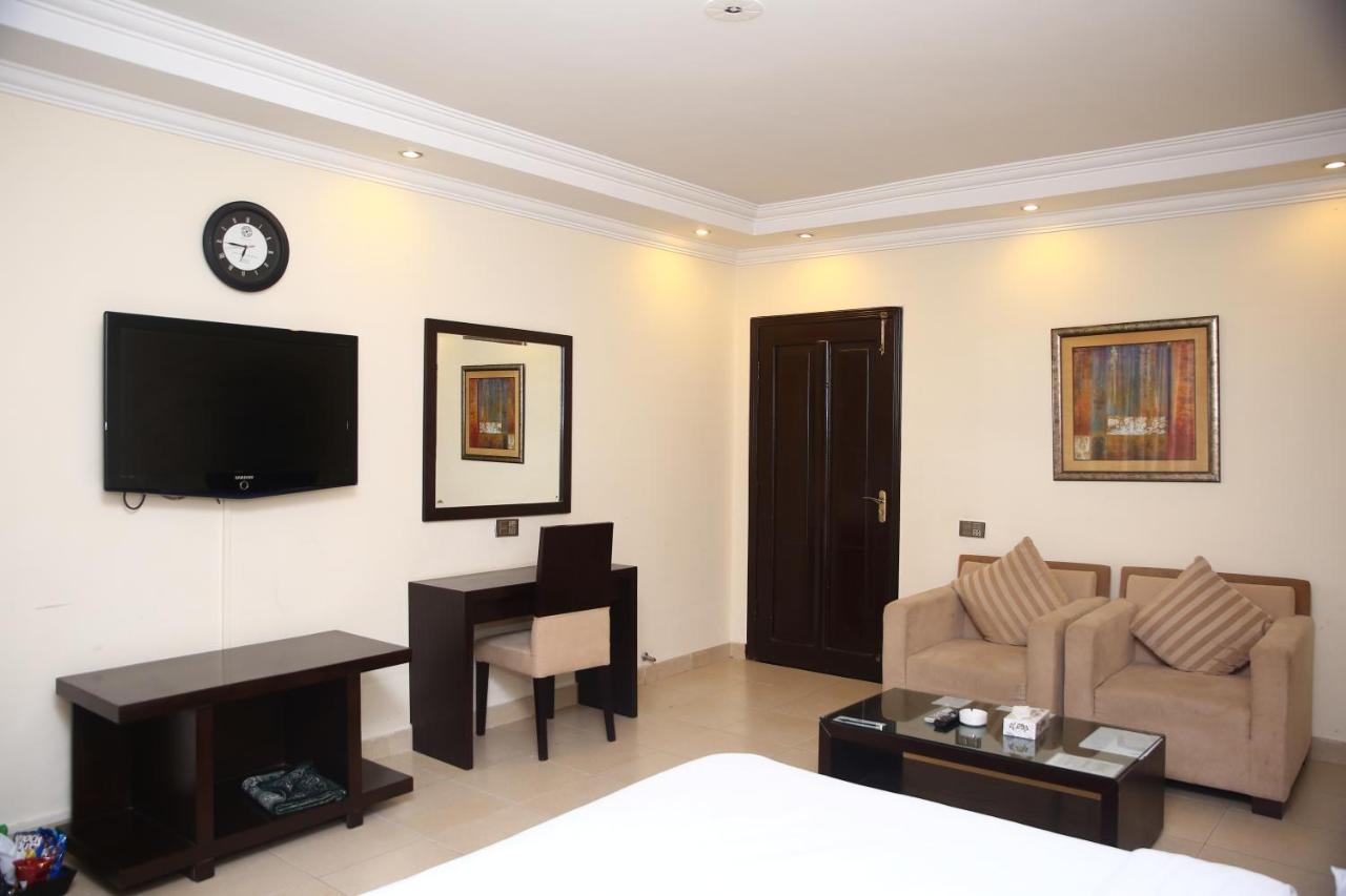 Safari Club 3 Bahria Town Hotel Rawalpindi Exterior photo